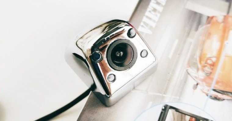 Camera lùi Vietmap VM3089H với hồng ngoại cảm biến