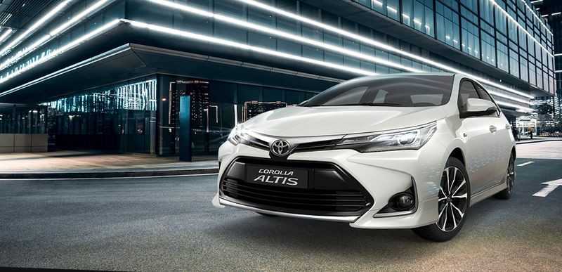 Đánh giá xe Toyota Corolla Altis carmudi vietnam