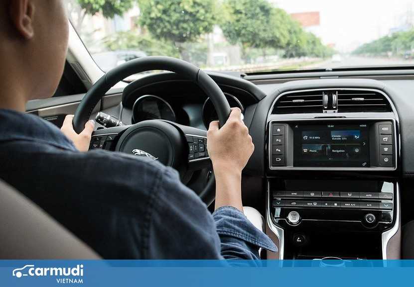Hướng dẫn chỉnh vô lăng đúng cách mà không phải ai cũng biết