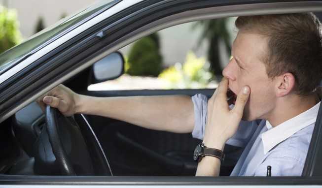 Mẹo giúp tài xế đối phó với cơn buồn ngủ nhất thời khi lái xe