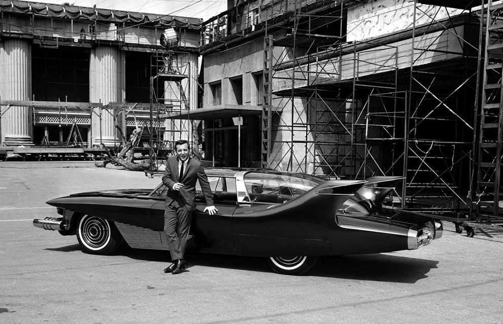 Bobby Darin và Dream Car, ca sĩ nổi tiếng người Mỹ những năm 1960. Bobby Darin và Dream Car, ca sĩ nổi tiếng người Mỹ những năm 1960.