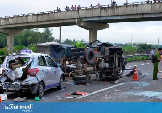 Mức xử phạt đối với hành vi gây tai nạn nhưng không dừng lại, bỏ trốn,...
