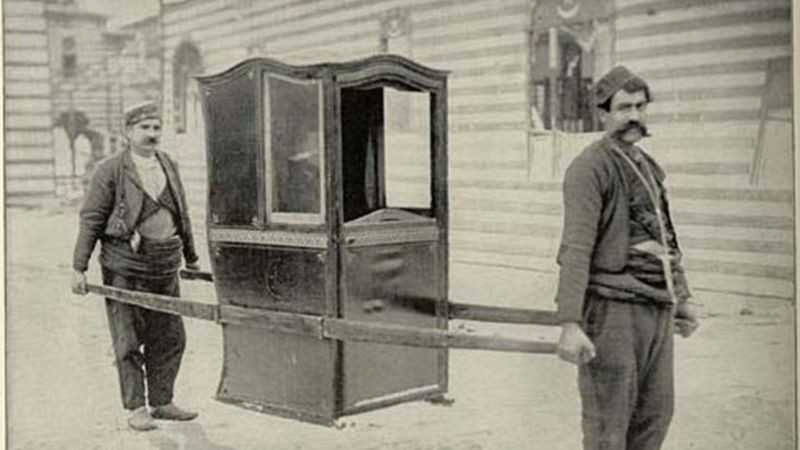 nguồn gốc xe sedan