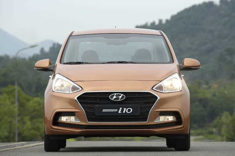 Xe Sedan - Huyndai i10