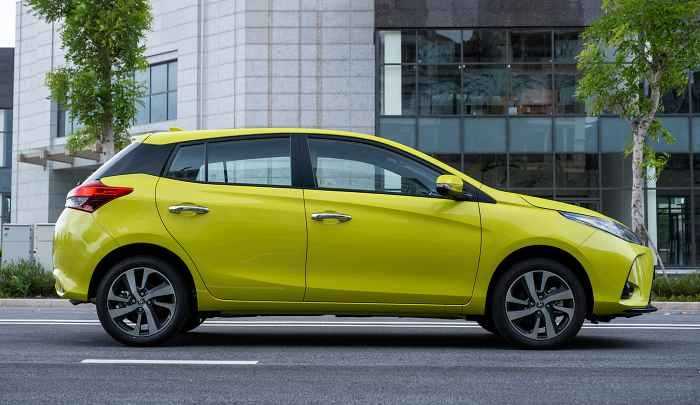 Thân xe oto Toyota Yaris carmudi vietnam