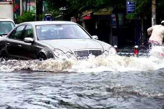 Xe ô tô bị ngập nước được bồi thường theo hợp đồng bảo hiểm vật chất
