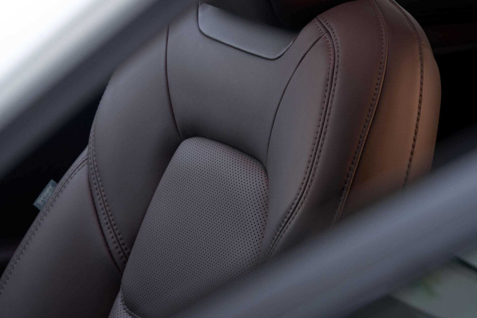 Ghế bọc da sang trọng trên Mazda CX-5 2022 