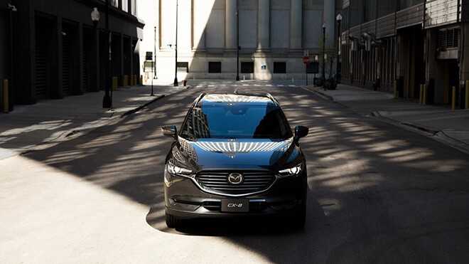 Xe sử dụng khung gầm của Mazda CX-9 và phần chiều cao lên đến hơn 2.930 mm