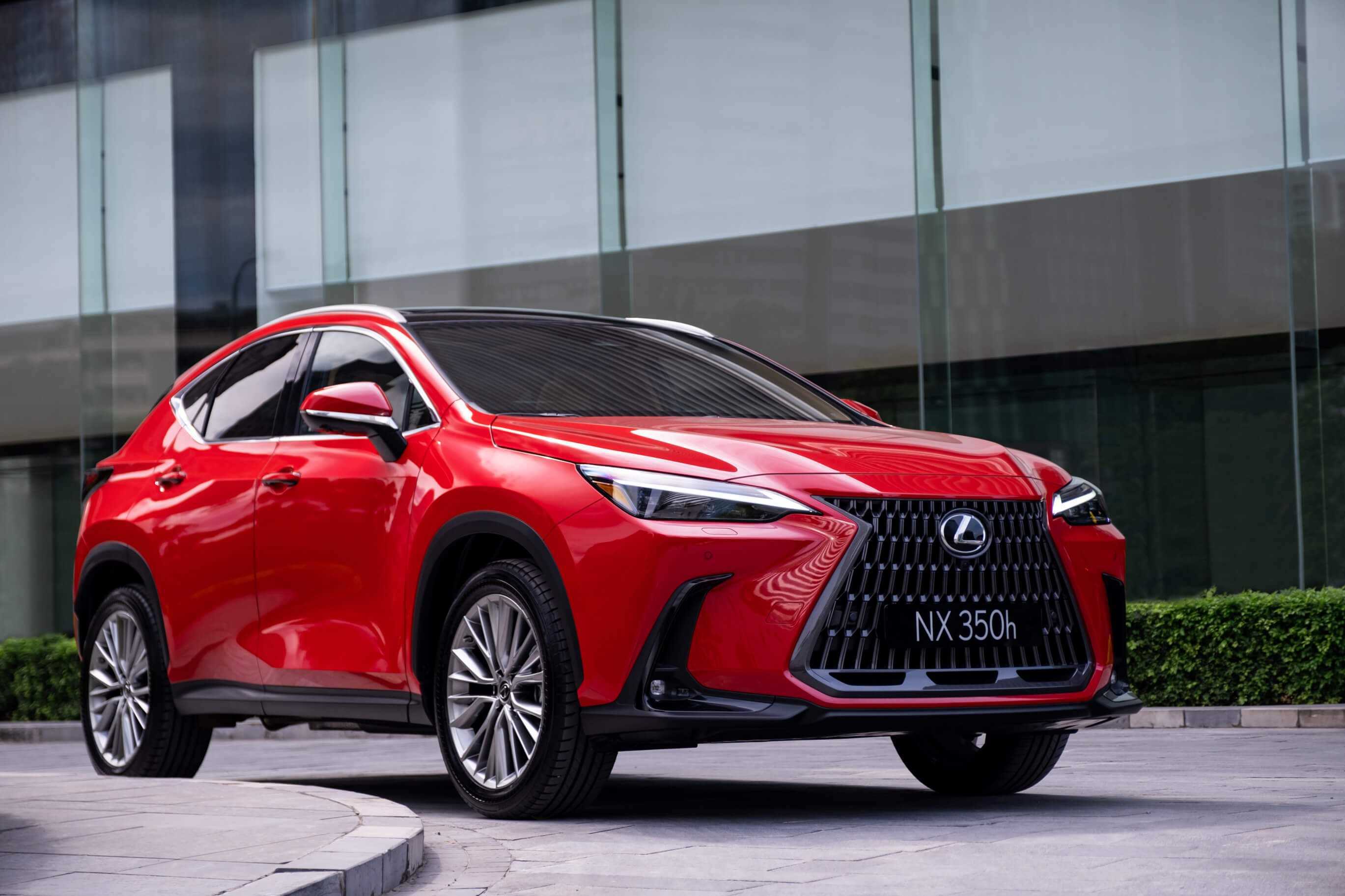 Lexus NX 2022 thế hệ mới ra mắt, giá bán từ 3,01 tỷ đồng-2