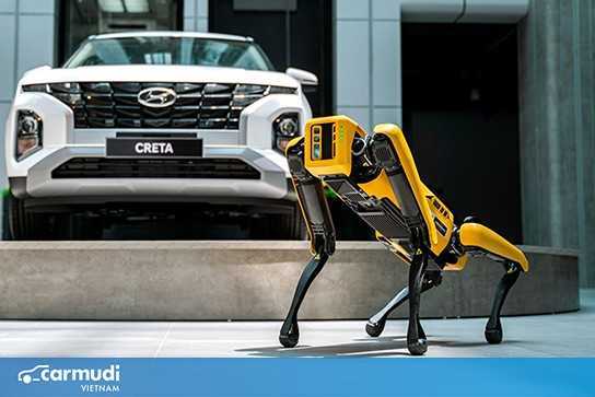 Hyundai Việt Nam đưa robot mới về phục vụ trong các showroom