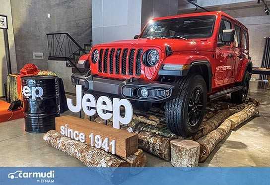 Ngắm "hàng độc" Jeep Wrangler Islander nội thất xanh, giá hơn 3 tỷ đồng