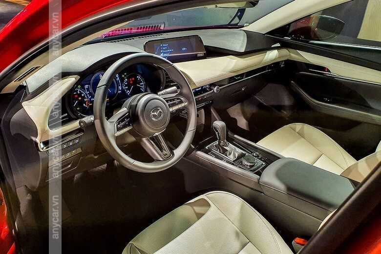 Mazda3  Sport 1.5L Luxury-5