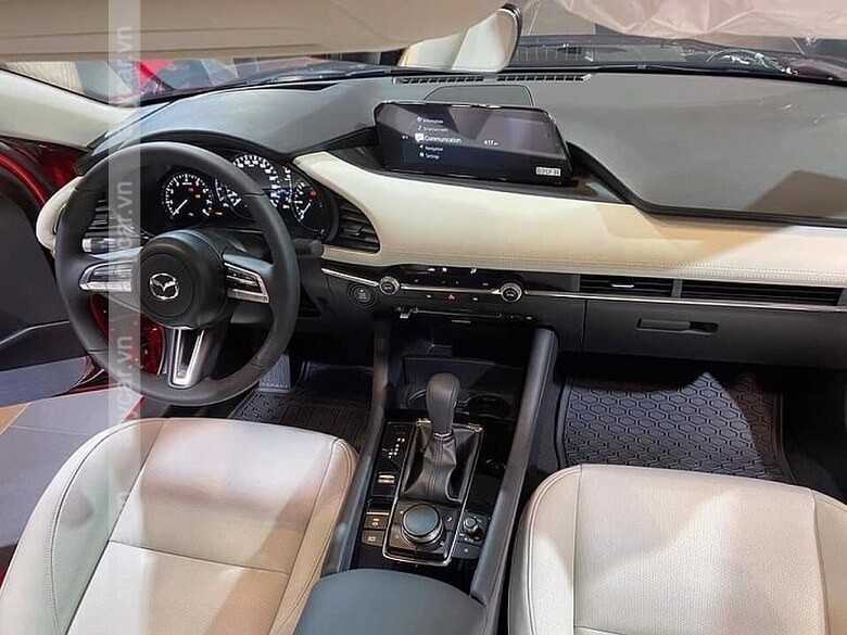 Mazda3  Sport 1.5L Luxury-6