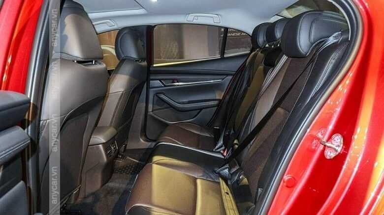 Mazda3  Sport 1.5L Luxury-7