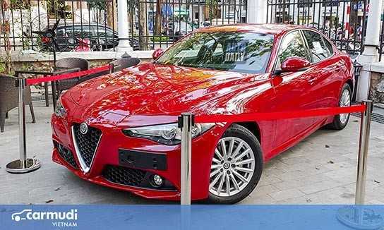 Alfa Romeo Giulia - mẫu sedan thể thao xuất hiện tại Việt Nam
