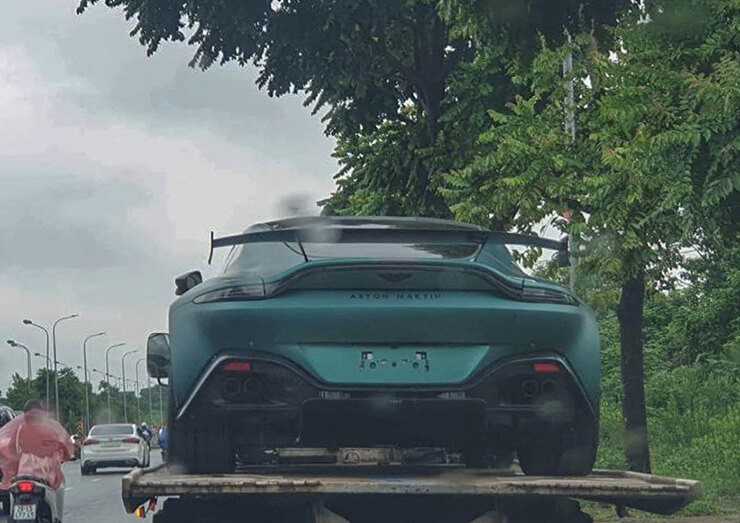 Bộ đôi siêu xe Aston Martin xuất hiện tại Việt Nam-3