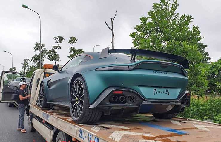 Bộ đôi siêu xe Aston Martin xuất hiện tại Việt Nam-2