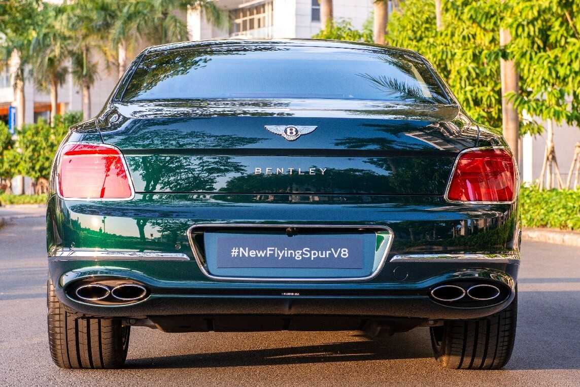 Bentley Flying Spur V8 2022 màu xanh Viridian độc lạ xuất hiện tại Việt Nam-2