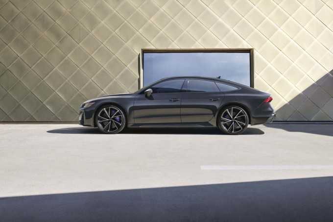 Audi RS7 phiên bản giới hạn được bán với giá 166.500 USD-2
