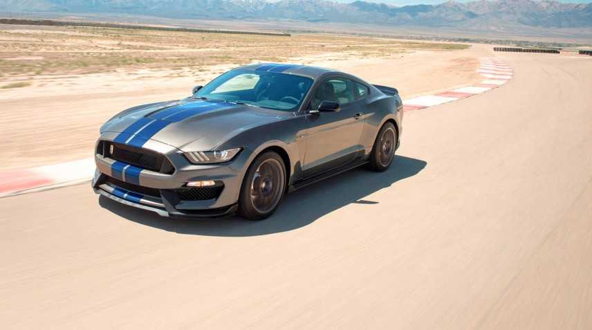 Ford Mustang 2022-7