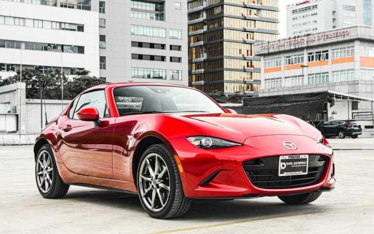 Đánh giá xe Mazda mui trần MX5 Miata 2019