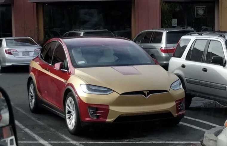 Xe điện Tesla có ngoại thất lấy cảm hứng từ bộ giáp của Iron Man-2
