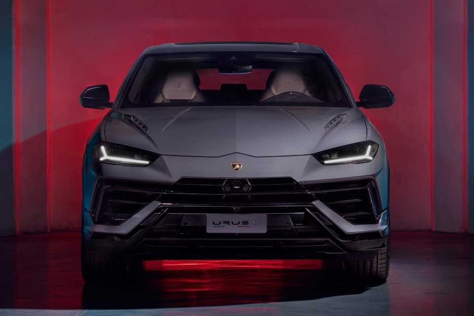Lamborghini Urus S-4