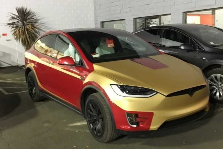 Xe điện Tesla có ngoại thất lấy cảm hứng từ bộ giáp của Iron Man-3