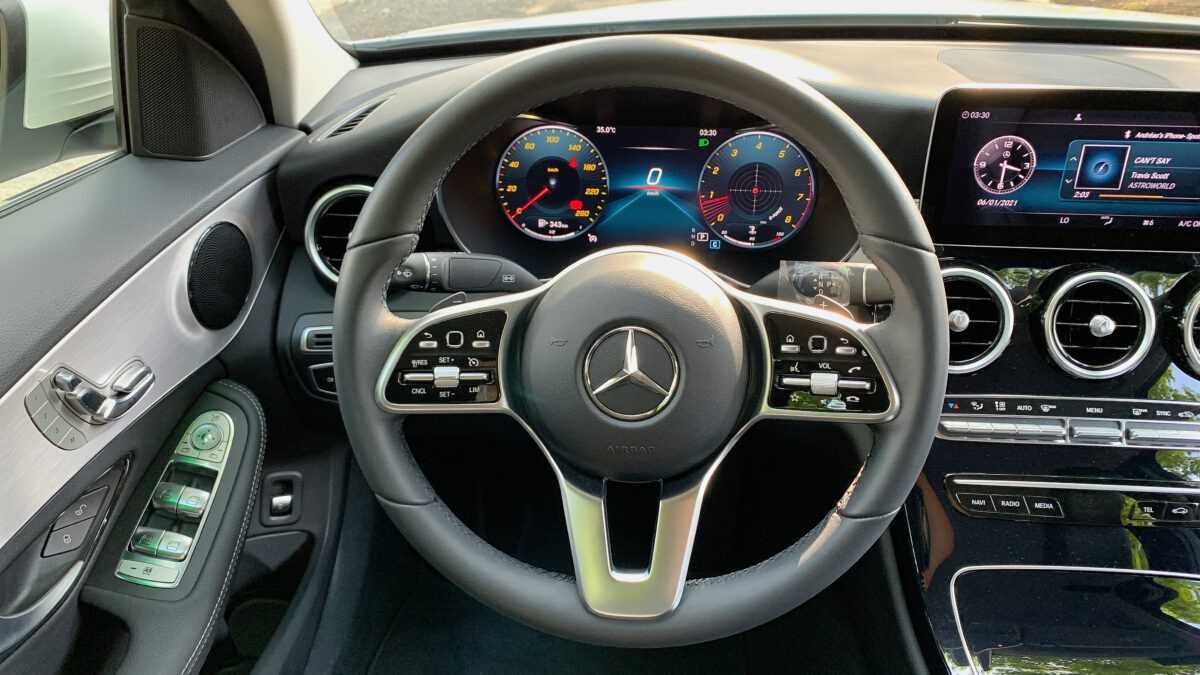 Mercedes-Benz C180: Giá và thông số kỹ thuật 2023