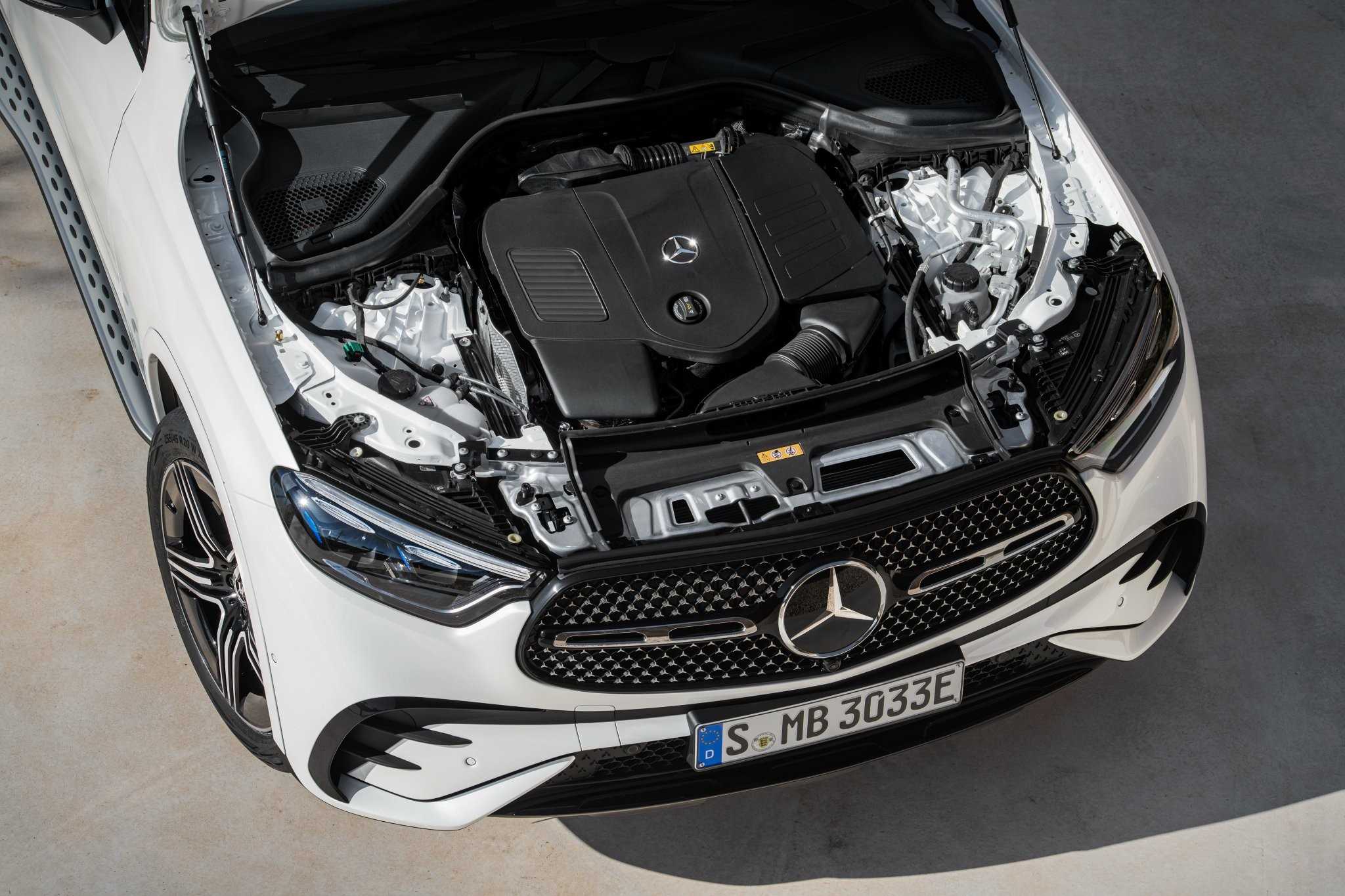 Mercedes-Benz GLC SUV: Giá và thông số kỹ thuật năm 2023