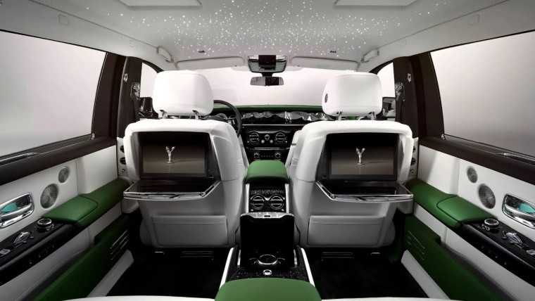 Bán xe ô tô Rolls Royce Phantom EWB 67 V12 2022 giá 19 Tỷ  3541110