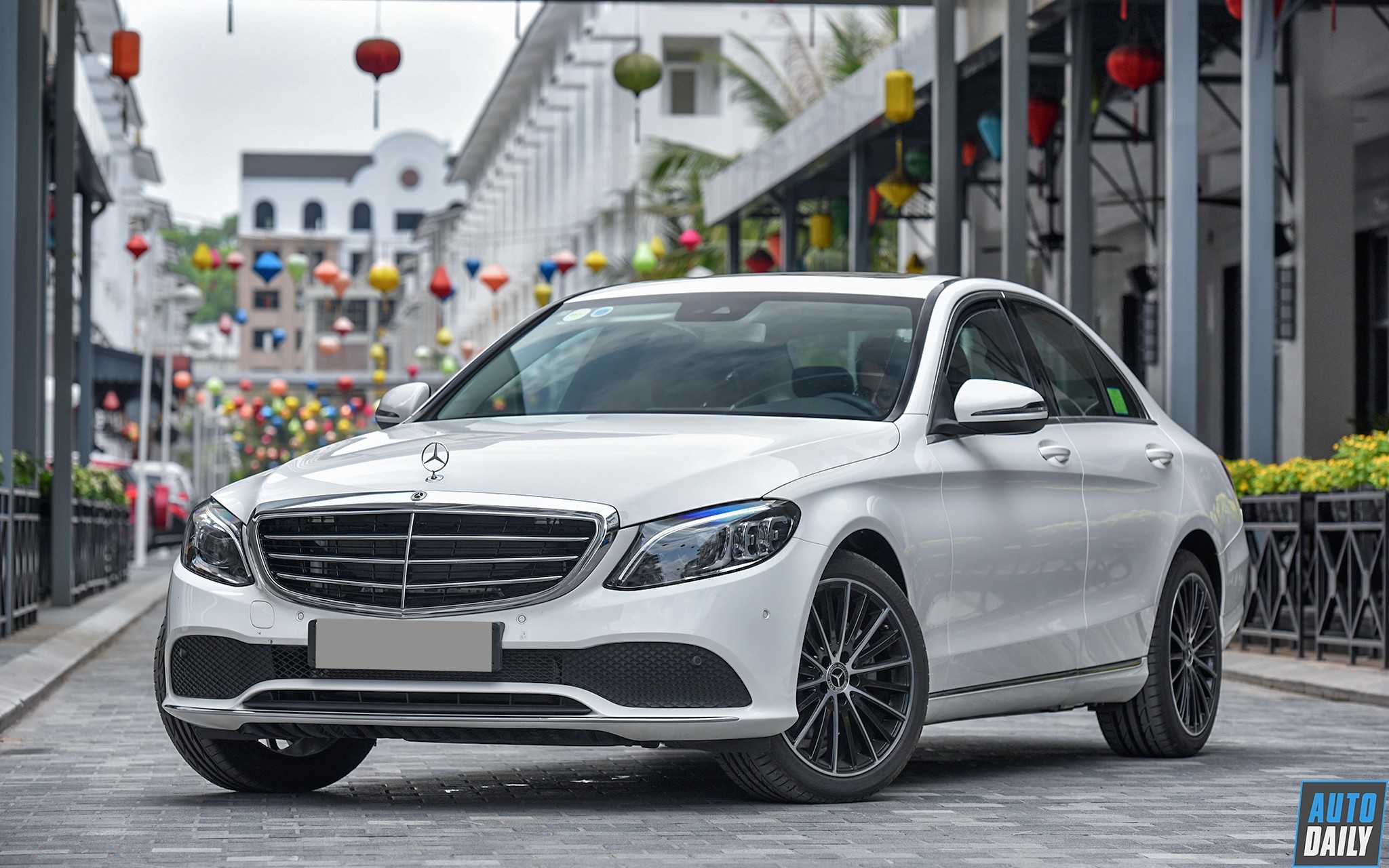 Mercedes-Benz C200 cũ: Có nên mua? giá? đánh giá?