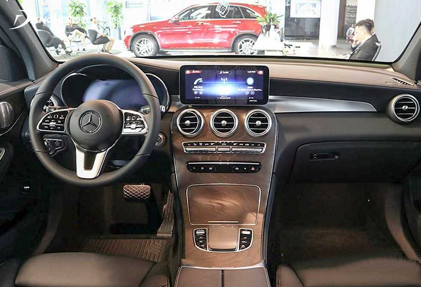 GLC 200 - Mercedes: Giá & Thông số 2023