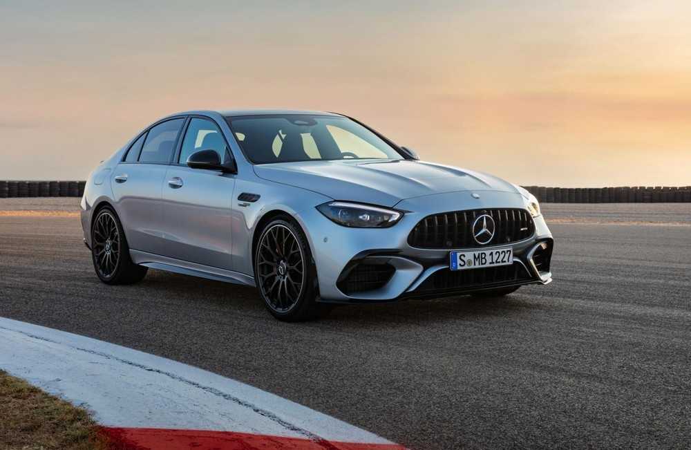 Mercedes-Benz E63S AMG: Giá bán và thông số kỹ thuật cho năm 2023