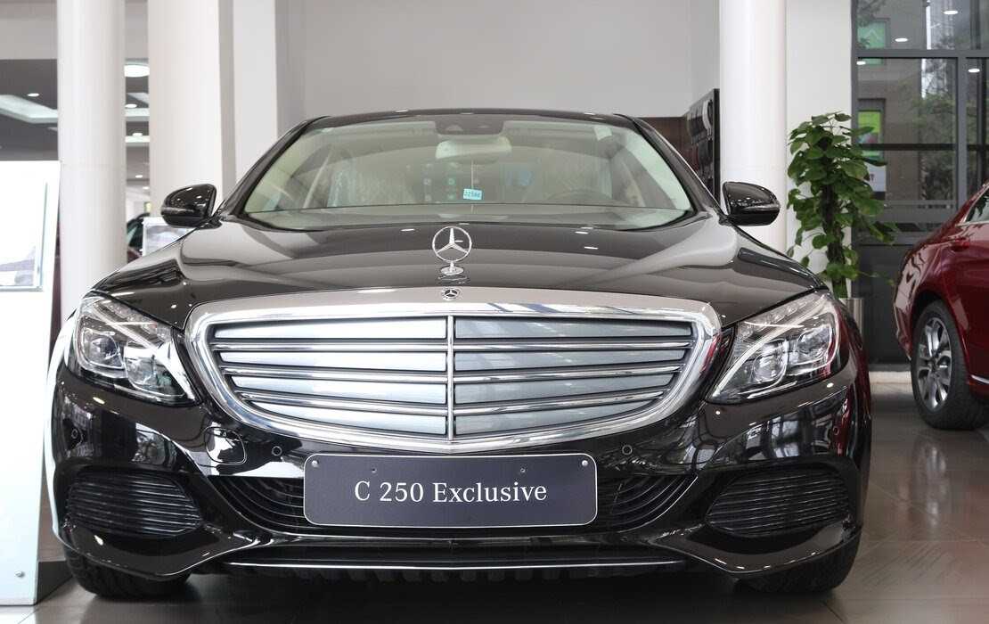 Mercedes C250: 2023 giá và thông số kỹ thuật