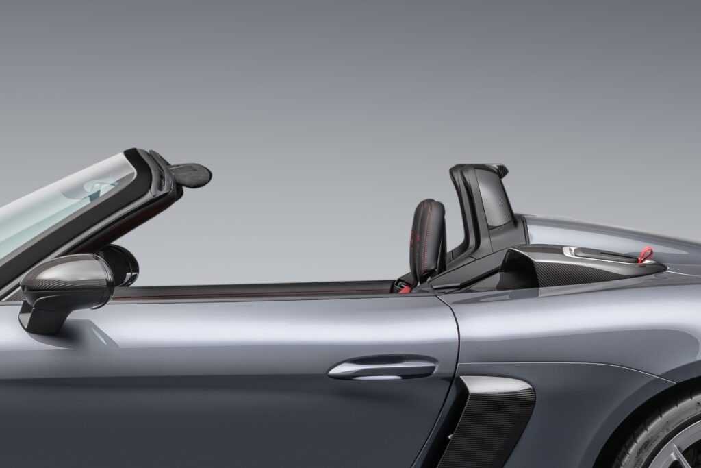 Porsche 718 Spyder RS ​​2024: Mẫu mui trần siêu hot trang bị động cơ đốt trong