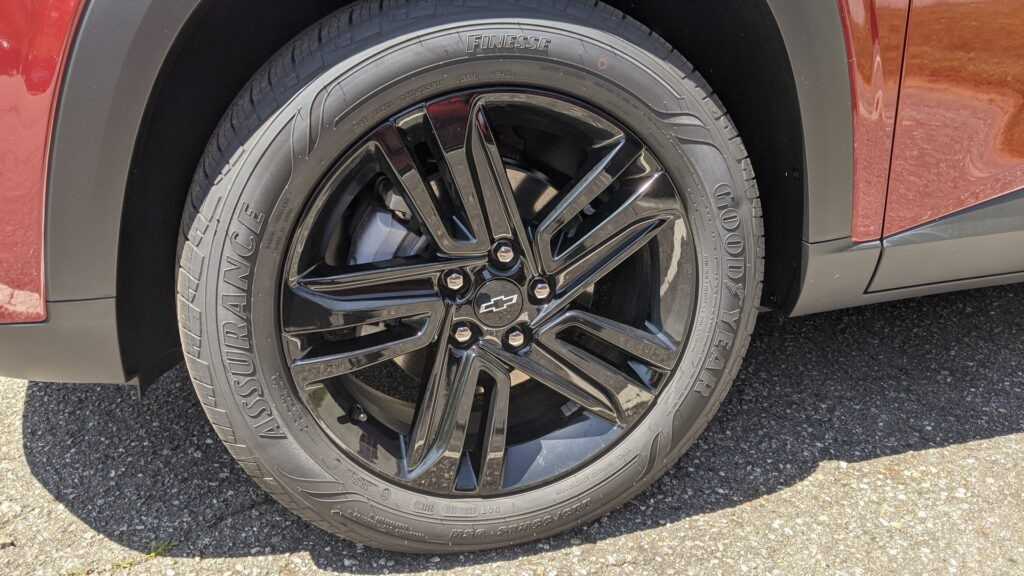 Đánh giá Chevroplet Trax 2024 - Giảm công suất nhưng cải tiến nội thất
