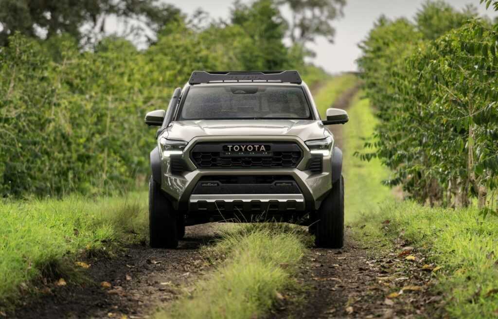 Toyota Tacoma Trailhunter 2024 và TRD Pro ra mắt với lốp 33 inch, hybrid 326 mã lực