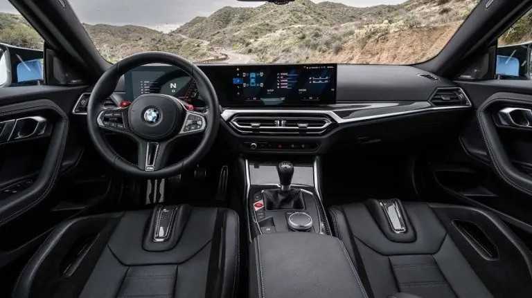 BMW M2 2023: Thông số, Đánh giá & Hình ảnh