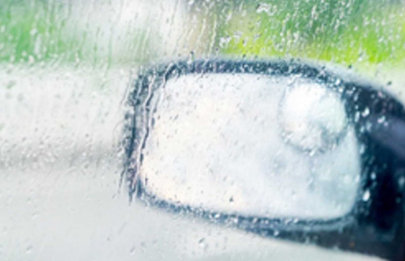 Nguy cơ mất một núi tiền để sửa xe khi nhớt nhiễm nước