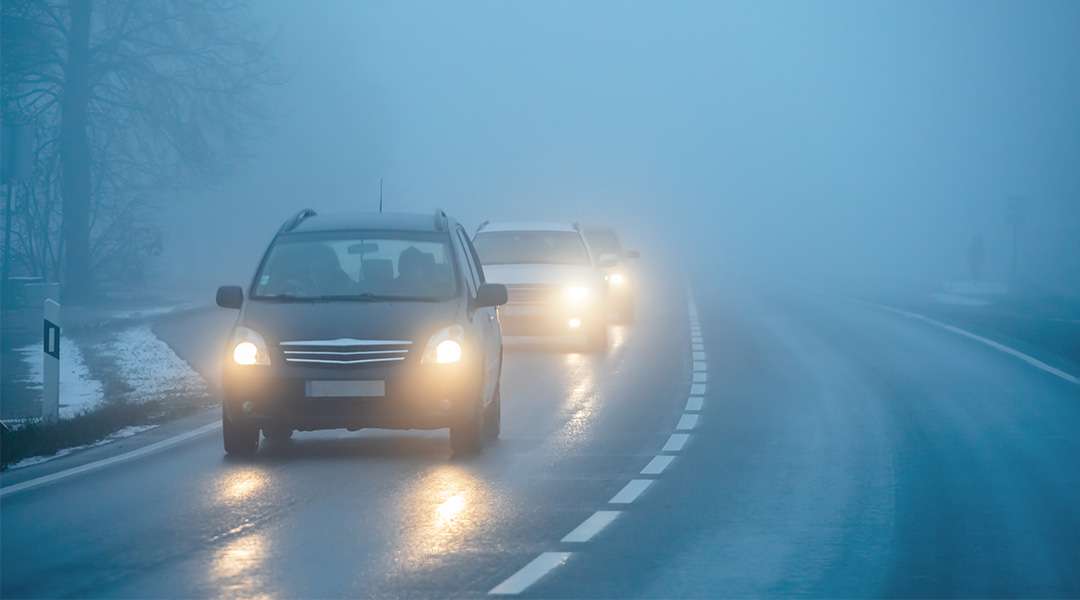Thời tiết nhiều sương mù, đi xe làm sao cho đúng?