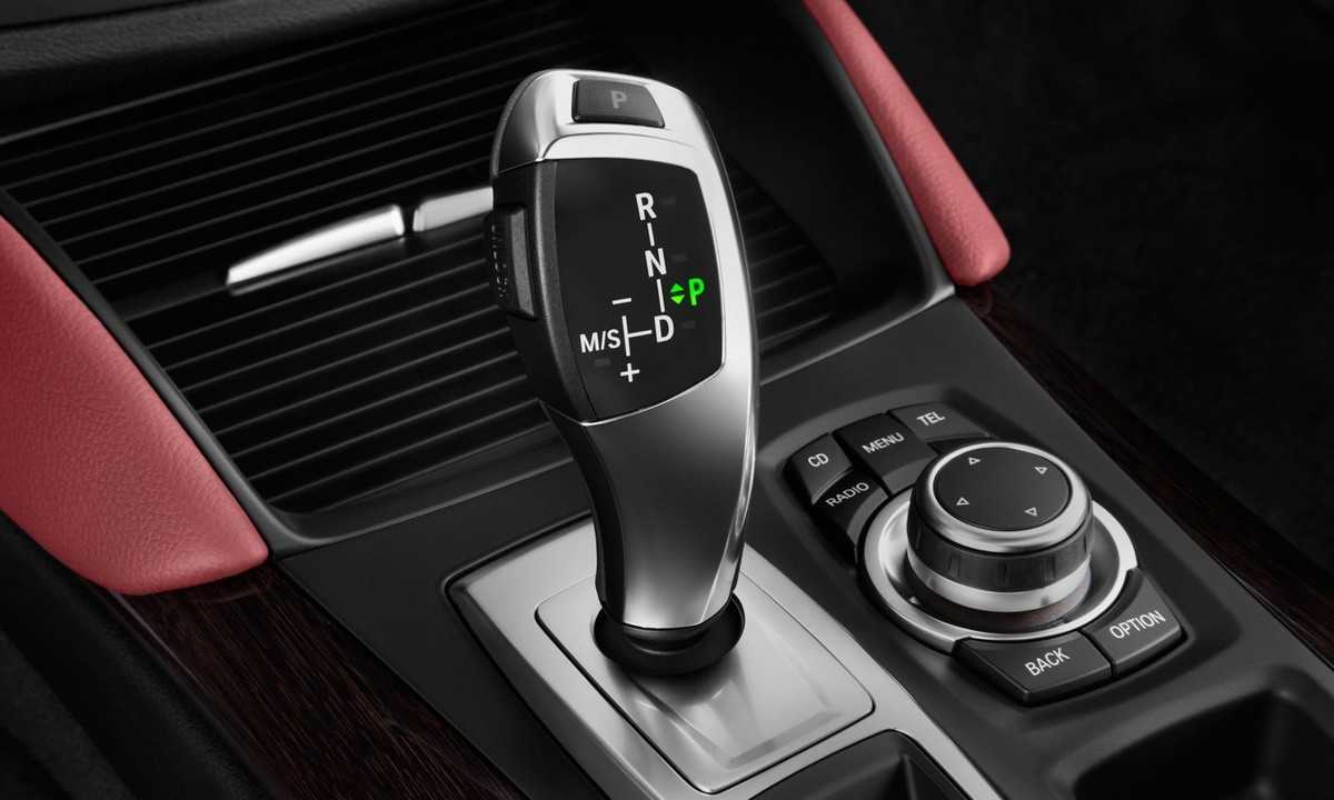 8 thói quen xấu đang dần phá hủy xe của mỗi ngày